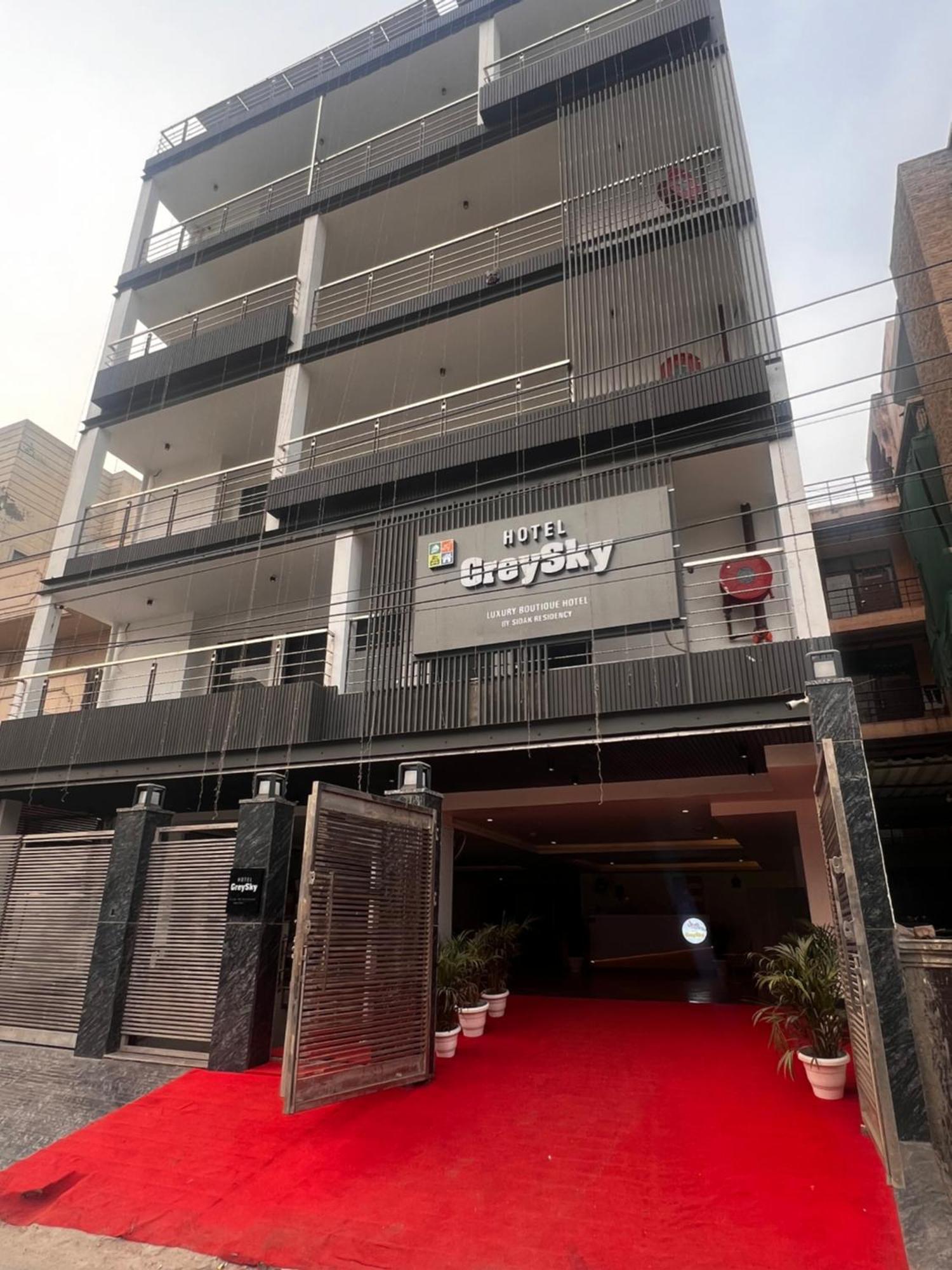 Hotel Grey Sky New Delhi Buitenkant foto